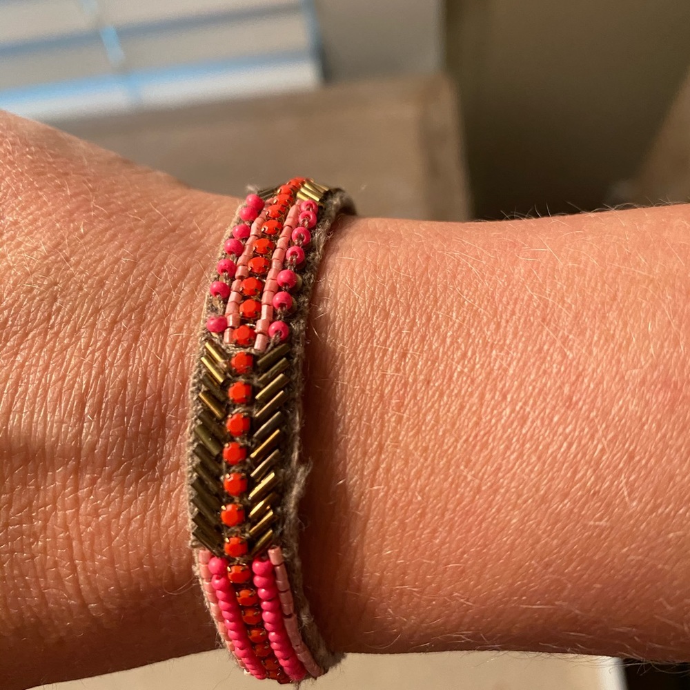 Stella & Dot beaded fabric bracelet pink